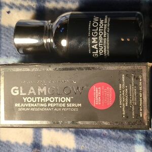 GLAMGLOW Youthpotion Rejuvenating Peptide Serum, 1-oz.